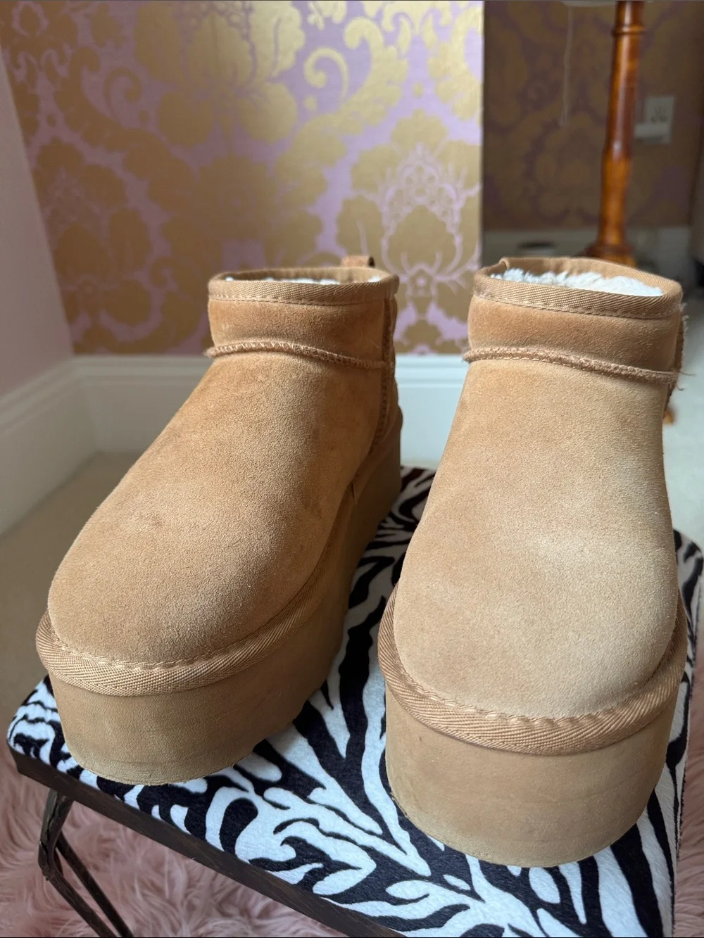 N/A comfortable tan